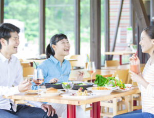 武蔵小杉の歯医者、武蔵小杉ネゴ歯科矯正歯科でハーフリンガル矯正って何？特徴やメリット・デメリットを解説